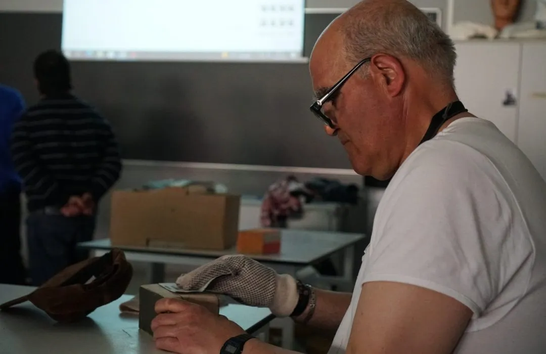 Colaboración creativa en talleres de IA